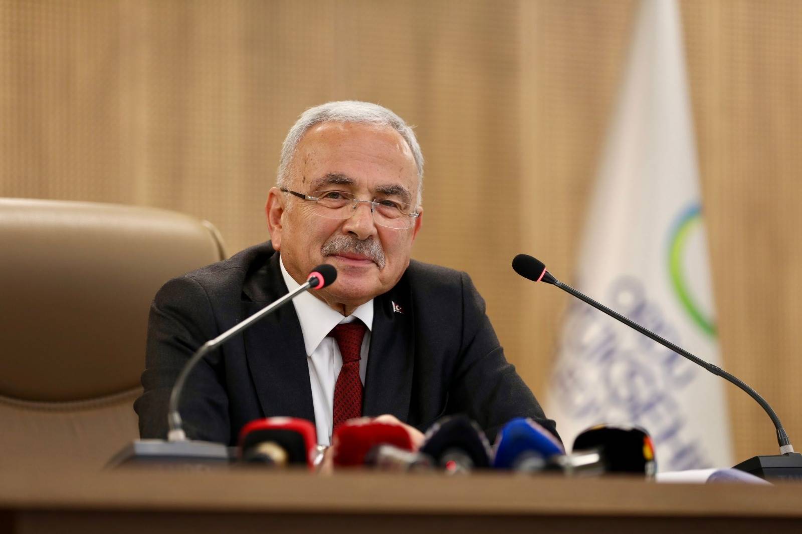 BÜYÜKŞEHİR BELEDİYE MECLİSİ TOPLANDI 